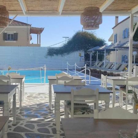 Bay'S Aparthotel Spetses Town Exterior photo